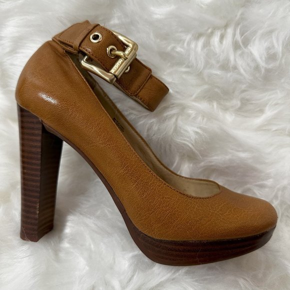 Michael Kors Retro Leather High Heel Size 6 - Picture 2 of 4